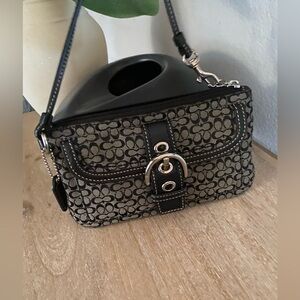 Coach Signature Black Silver Buckle Clutch Wristlet Wallet Clutch